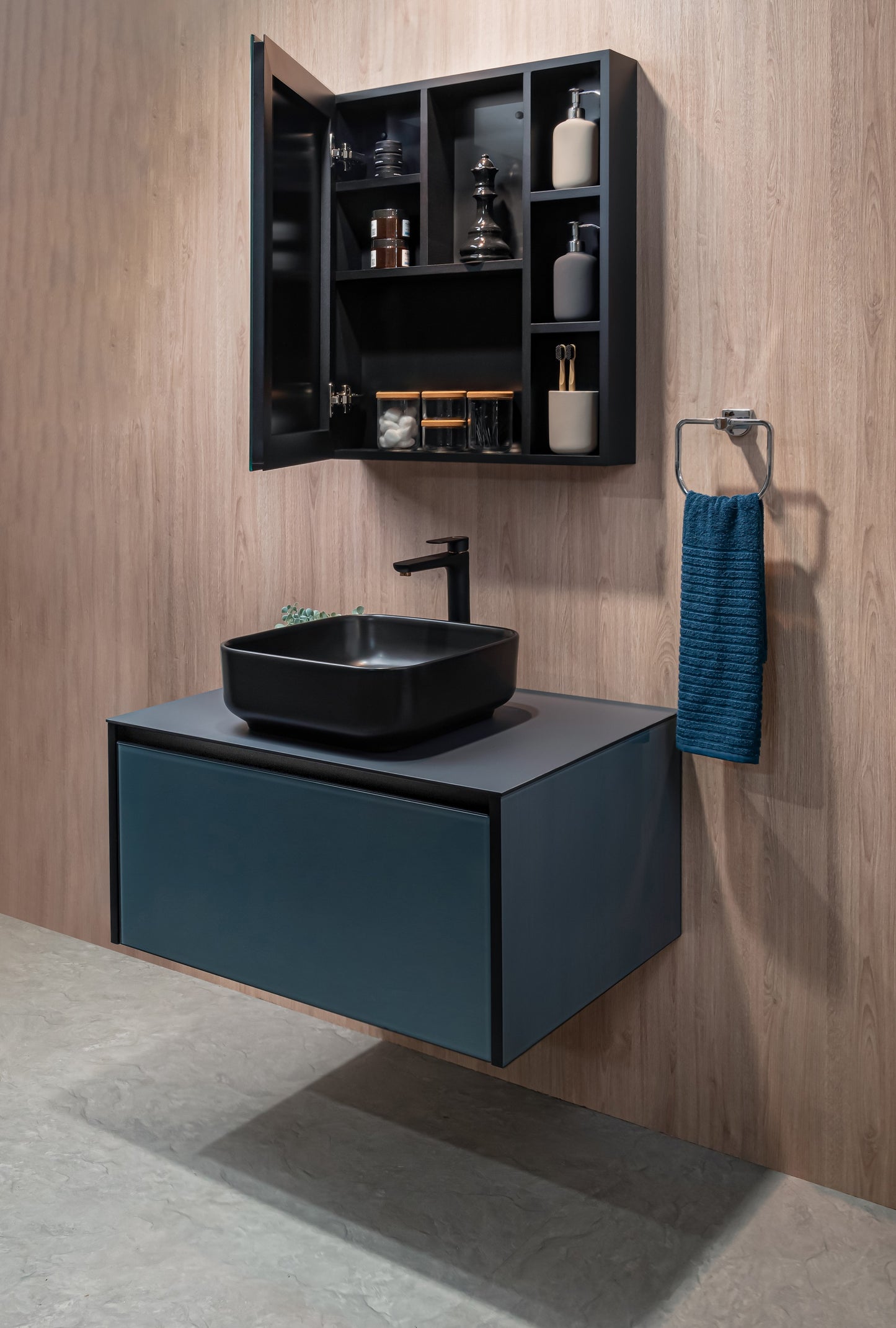 Mirror Cabinet With Swing Door (w side storage)